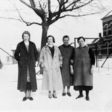 1938 Odile, Blanche en Marie Sterkendries, Hortense Hobin